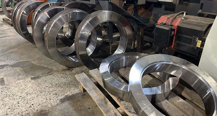 Stainless Steel Pipe and Tube Manufacturer & Supplier